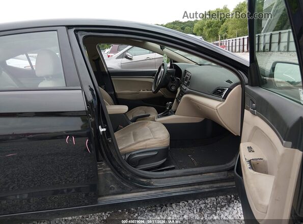 5NPD74LF4JH274133 2018 HYUNDAI ELANTRA Black 