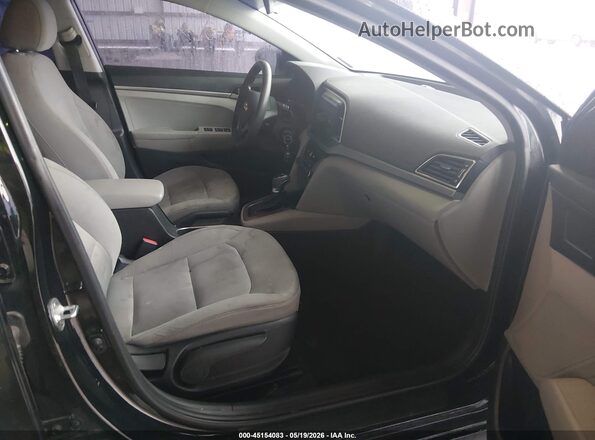 5NPD74LF4JH280272 2018 HYUNDAI ELANTRA Black Вид салону спереду