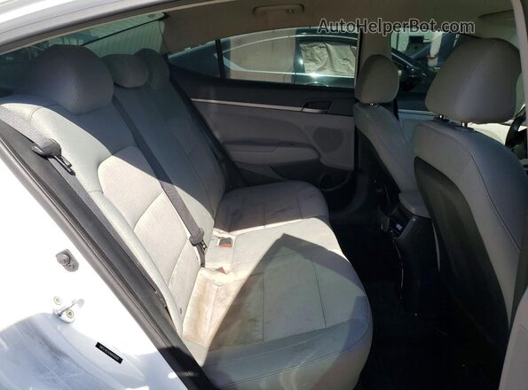5NPD74LF6HH066880 2017 HYUNDAI ELANTRA White 