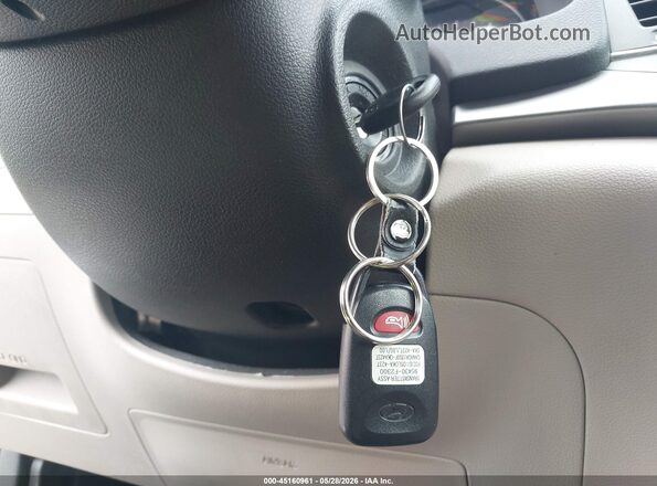 5NPD74LF7HH209268 2017 HYUNDAI ELANTRA White Вид панелі приладів
