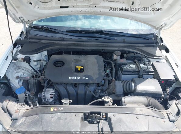5NPD74LF9HH037034 2017 HYUNDAI ELANTRA White 