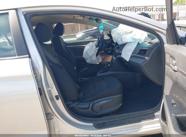 5NPD74LF9KH446741 2019 HYUNDAI ELANTRA Серый Вид салона спереди
