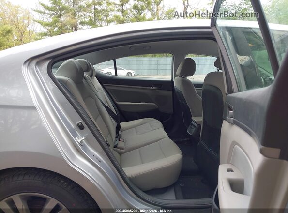 5NPD84LF0HH015274 2017 HYUNDAI ELANTRA Silver VIN sticker view