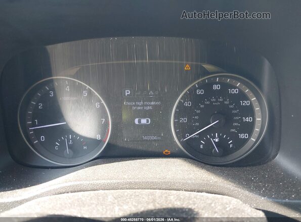 5NPD84LF0JH213469 2018 HYUNDAI ELANTRA Red Հետևի նստատեղերի տեսք