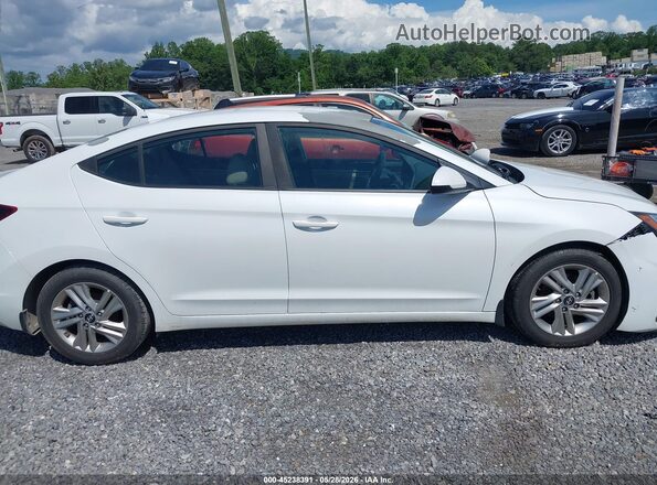 5NPD84LF0KH465577 2019 HYUNDAI ELANTRA Белый Вид задней части салона