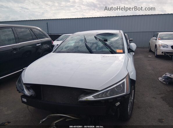5NPD84LF0LH581931 2020 HYUNDAI ELANTRA Белый Вид спереди