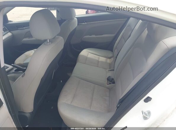 5NPD84LF1HH026350 2017 HYUNDAI ELANTRA White Widok naklejki z numerem VIN