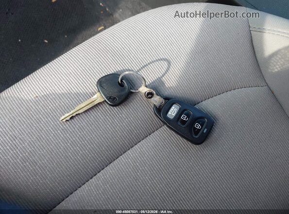 5NPD84LF1HH077928 2017 HYUNDAI ELANTRA Red წინა პანელის ხედი