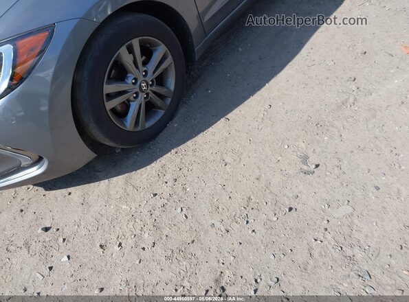 5NPD84LF1JH264365 2018 HYUNDAI ELANTRA Серый Вид спереди