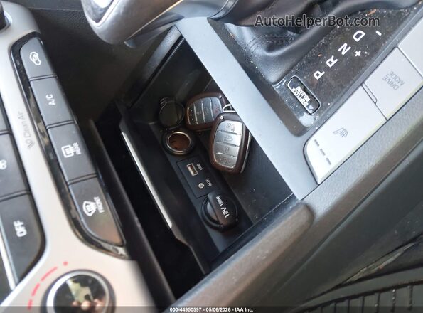 5NPD84LF1JH264365 2018 HYUNDAI ELANTRA Серый Вид панели приборов