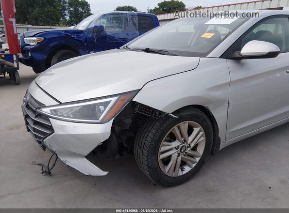 5NPD84LF1KH475728 2019 HYUNDAI ELANTRA Silver Widok z przodu
