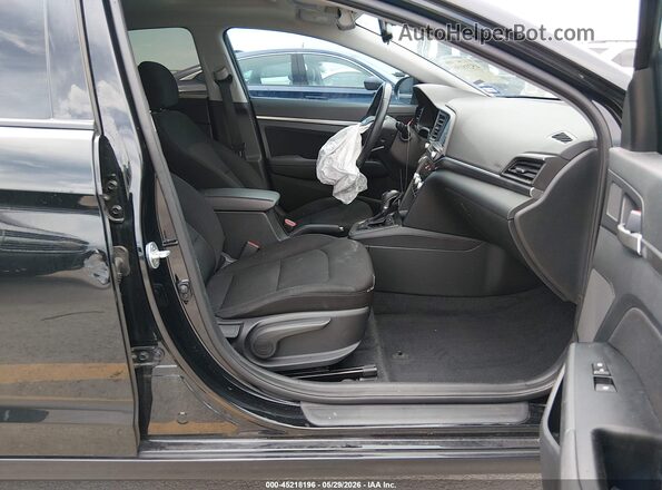 5NPD84LF1LH604424 2020 HYUNDAI ELANTRA Черный Вид салона спереди