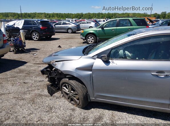 5NPD84LF2HH042122 2017 HYUNDAI ELANTRA Серый Вид спереди