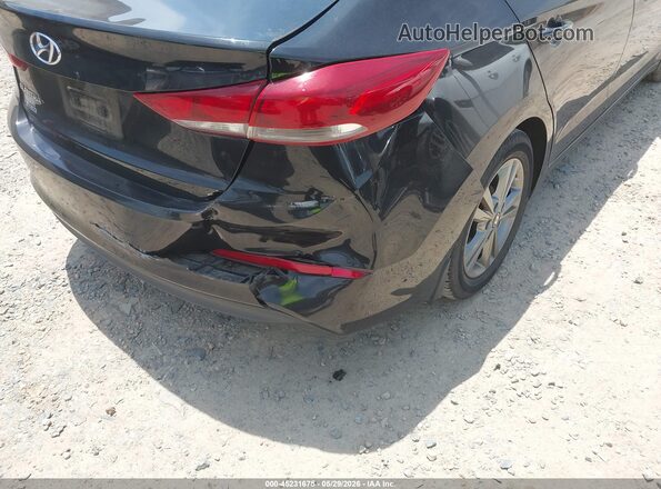 5NPD84LF2HH140311 2017 HYUNDAI ELANTRA Black Դիմացի տեսք