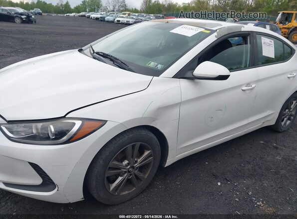 5NPD84LF2JH241788 2018 HYUNDAI ELANTRA White 