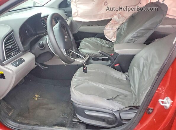 5NPD84LF2JH308132 2018 HYUNDAI ELANTRA Красный Вид салона спереди