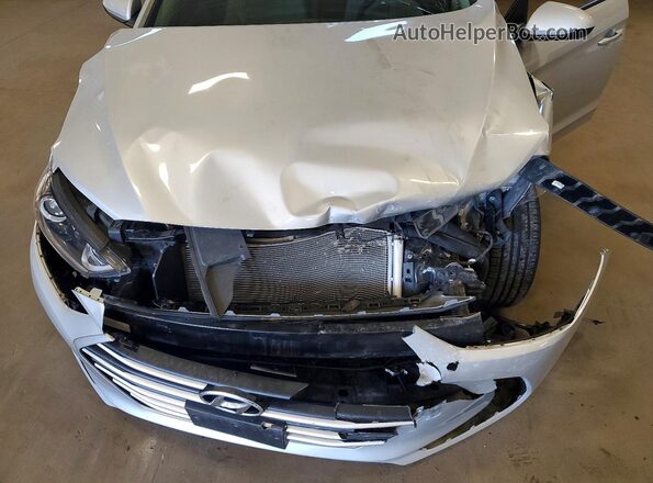 5NPD84LF2JH320443 2018 HYUNDAI ELANTRA Silver Вид задньої частини салону