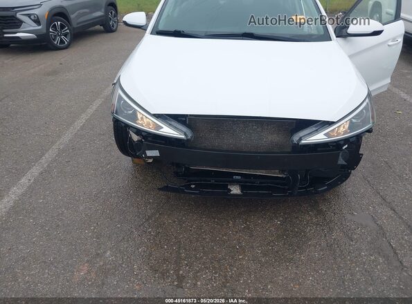 5NPD84LF2LH511606 2020 HYUNDAI ELANTRA White Front view