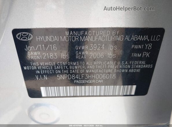 5NPD84LF3HH006018 2017 HYUNDAI ELANTRA Silver Widok komory silnika