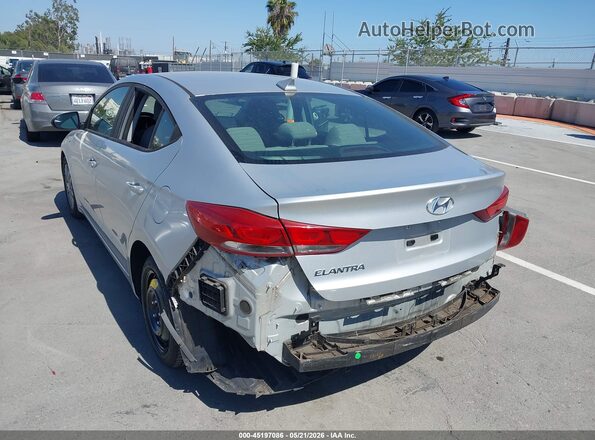 5NPD84LF3HH006018 2017 HYUNDAI ELANTRA Silver Widok z przodu