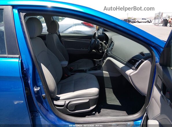 5NPD84LF3HH061794 2017 HYUNDAI ELANTRA Blue Vista interior delantera