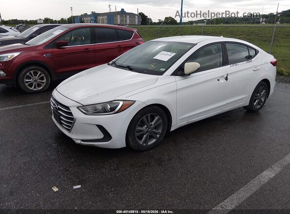 5NPD84LF3HH150216 2017 HYUNDAI ELANTRA White Vista tres cuartos delantera izquierda