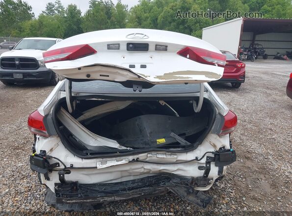 5NPD84LF3JH226961 2018 HYUNDAI ELANTRA White Front view