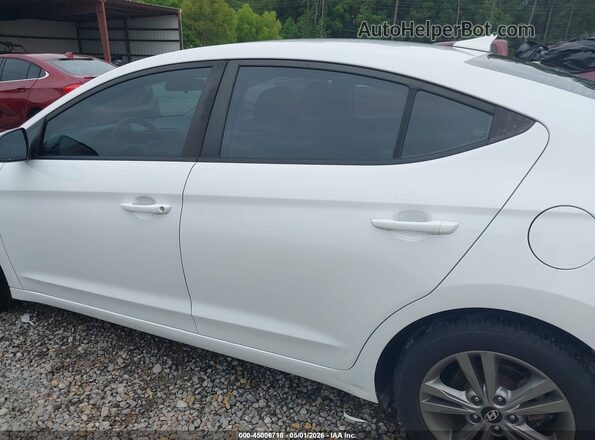 5NPD84LF3JH226961 2018 HYUNDAI ELANTRA White 