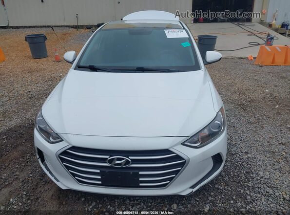 5NPD84LF3JH226961 2018 HYUNDAI ELANTRA White Rear interior view