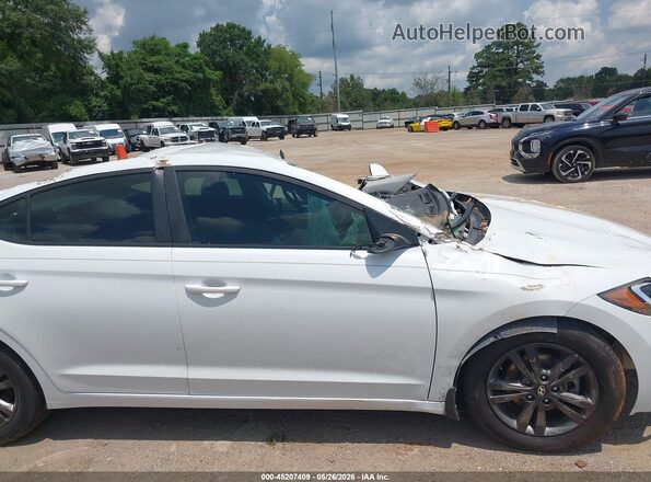 5NPD84LF3JH237958 2018 HYUNDAI ELANTRA White Առջևի վահանակի տեսք