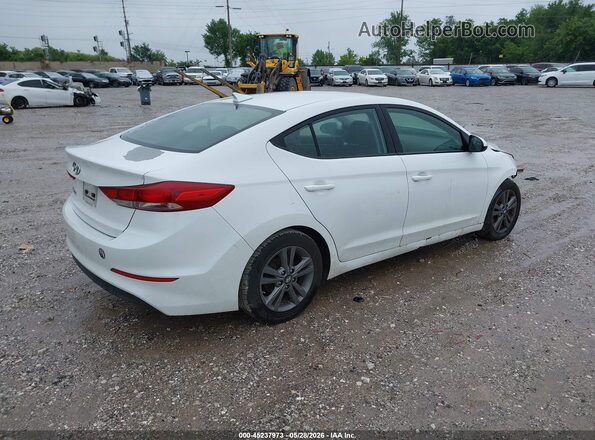 5NPD84LF3JH261550 2018 HYUNDAI ELANTRA White Trasero derecho