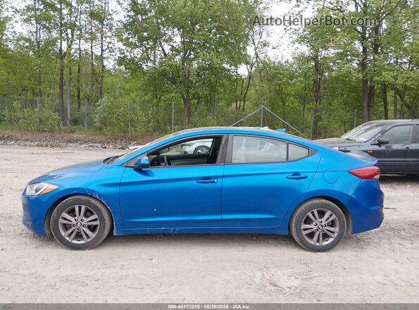 5NPD84LF3JH312965 2018 HYUNDAI ELANTRA Blue Rear interior view