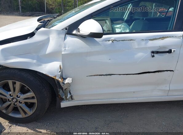 5NPD84LF4HH033549 2017 HYUNDAI ELANTRA White 