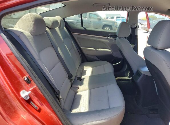 5NPD84LF4HH098451 2017 HYUNDAI ELANTRA Red Вид задніх сидінь