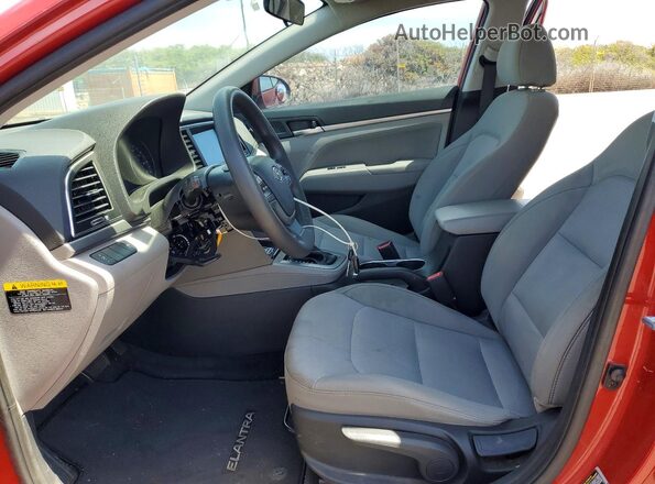 5NPD84LF4HH098451 2017 HYUNDAI ELANTRA Red Вид салону спереду
