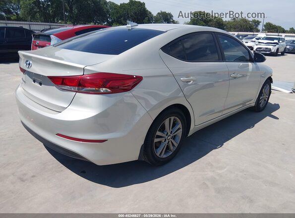 5NPD84LF4JH322002 2018 HYUNDAI ELANTRA Cream Trasero derecho