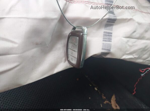 5NPD84LF4JH322355 2018 HYUNDAI ELANTRA Silver წინა პანელის ხედი