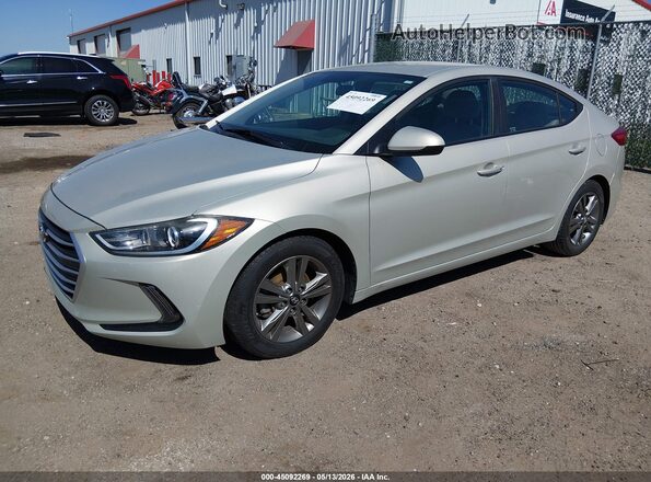 5NPD84LF5HH014055 2017 HYUNDAI ELANTRA Silver წინა მარცხენა ხედი სამი მეოთხედიდან