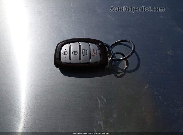 5NPD84LF5HH014055 2017 HYUNDAI ELANTRA Silver წინა პანელის ხედი
