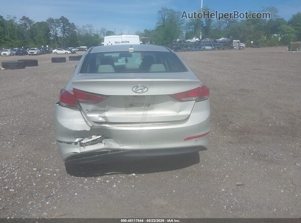 5NPD84LF5HH120621 2017 HYUNDAI ELANTRA Серебряный 