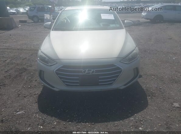 5NPD84LF5HH120621 2017 HYUNDAI ELANTRA Серебряный Вид щитка приборов