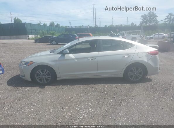 5NPD84LF5HH120621 2017 HYUNDAI ELANTRA Серебряный Панорамный вид салона 360°
