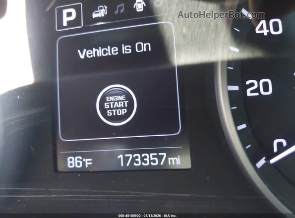 5NPD84LF5HH176414 2017 HYUNDAI ELANTRA White 
