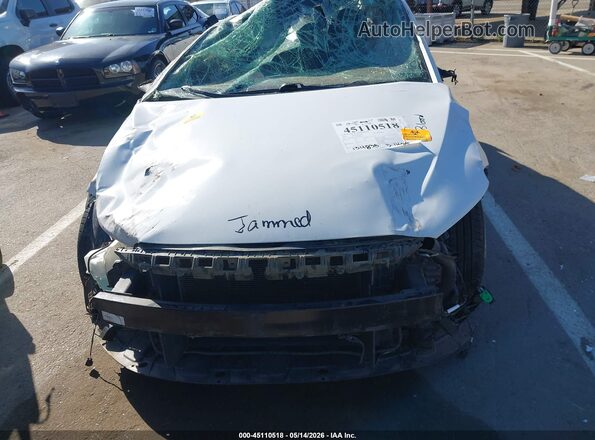 5NPD84LF5JH329346 2018 HYUNDAI ELANTRA White Widok z przodu