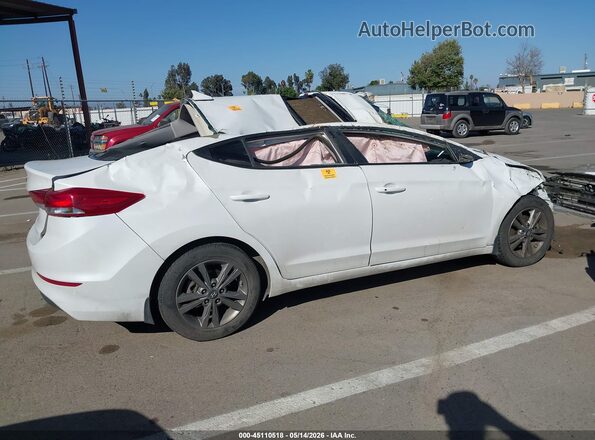 5NPD84LF5JH329346 2018 HYUNDAI ELANTRA White Widok wnętrza z tyłu