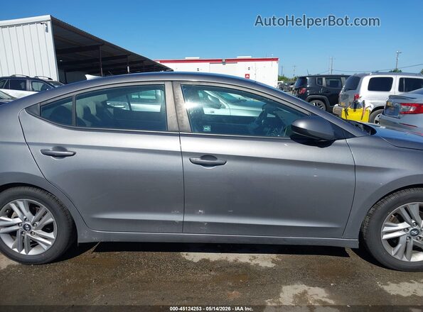5NPD84LF5LH532921 2020 HYUNDAI ELANTRA Gray Rear interior view