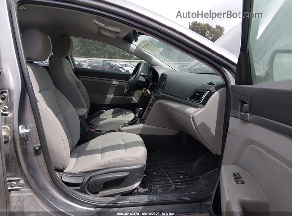 5NPD84LF6JH252518 2018 HYUNDAI ELANTRA Серый Вид салона спереди