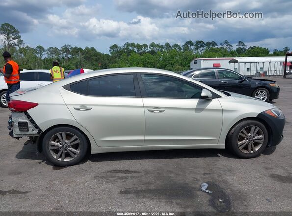 5NPD84LF6JH256925 2018 HYUNDAI ELANTRA Beige Вид задньої частини салону
