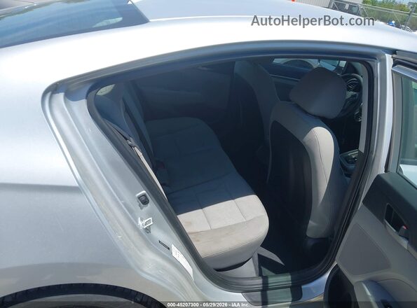 5NPD84LF6JH315813 2018 HYUNDAI ELANTRA Silver VIN sticker view