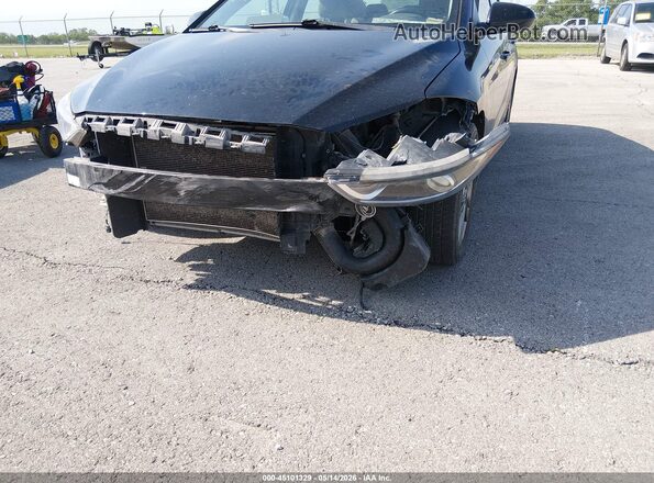 5NPD84LF6JH349685 2018 HYUNDAI ELANTRA Черный Вид спереди